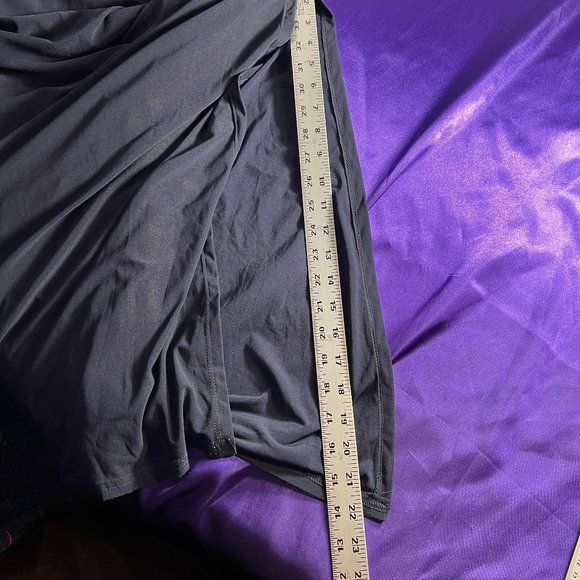 📌 Betsy & Adam Elegant Form-Fitting Single-Shoulder Silhouette Ball, Prom Gown - Picture 11 of 16